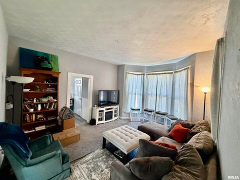 Tiny photo for 407 E 14TH Street, Davenport, IA 52803 (MLS # QC4269524)