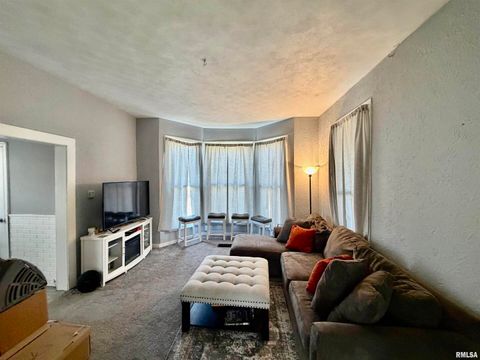 Tiny photo for 407 E 14TH Street, Davenport, IA 52803 (MLS # QC4269524)