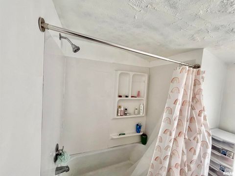 Tiny photo for 407 E 14TH Street, Davenport, IA 52803 (MLS # QC4269524)