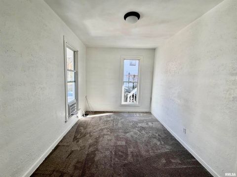 Tiny photo for 407 E 14TH Street, Davenport, IA 52803 (MLS # QC4269524)