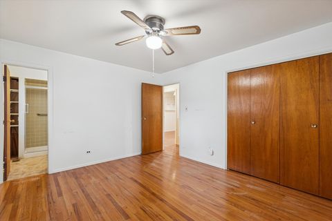 Tiny photo for 405 W Newport Road, Hoffman Estates, IL 60169 (MLS # 12508613)