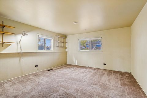 Tiny photo for 405 W Newport Road, Hoffman Estates, IL 60169 (MLS # 12508613)