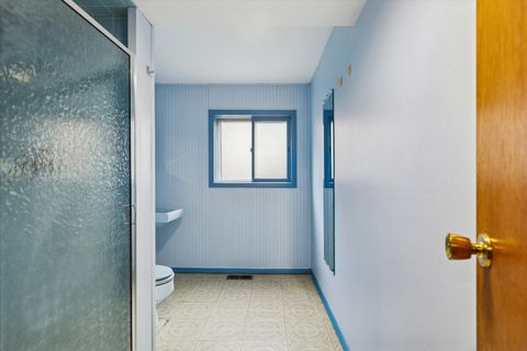 Tiny photo for 405 W Newport Road, Hoffman Estates, IL 60169 (MLS # 12508613)