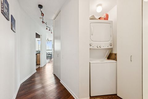 Tiny photo for 400 N La Salle Drive #2208, Chicago, IL 60654 (MLS # 12603432)