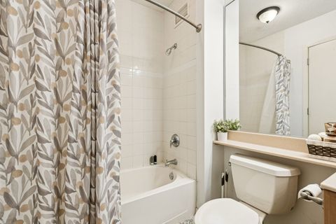 Tiny photo for 400 N La Salle Drive #2208, Chicago, IL 60654 (MLS # 12603432)