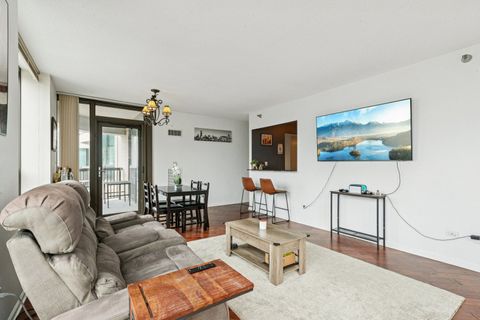 Tiny photo for 400 N La Salle Drive #2208, Chicago, IL 60654 (MLS # 12603432)