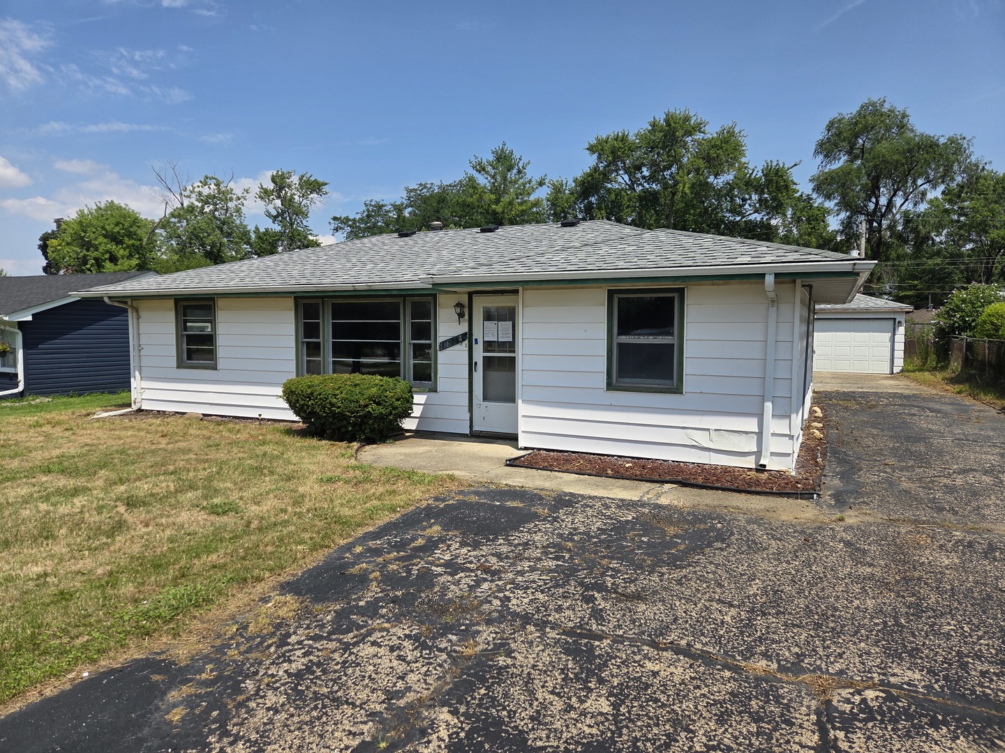 16714 W 147th Place
