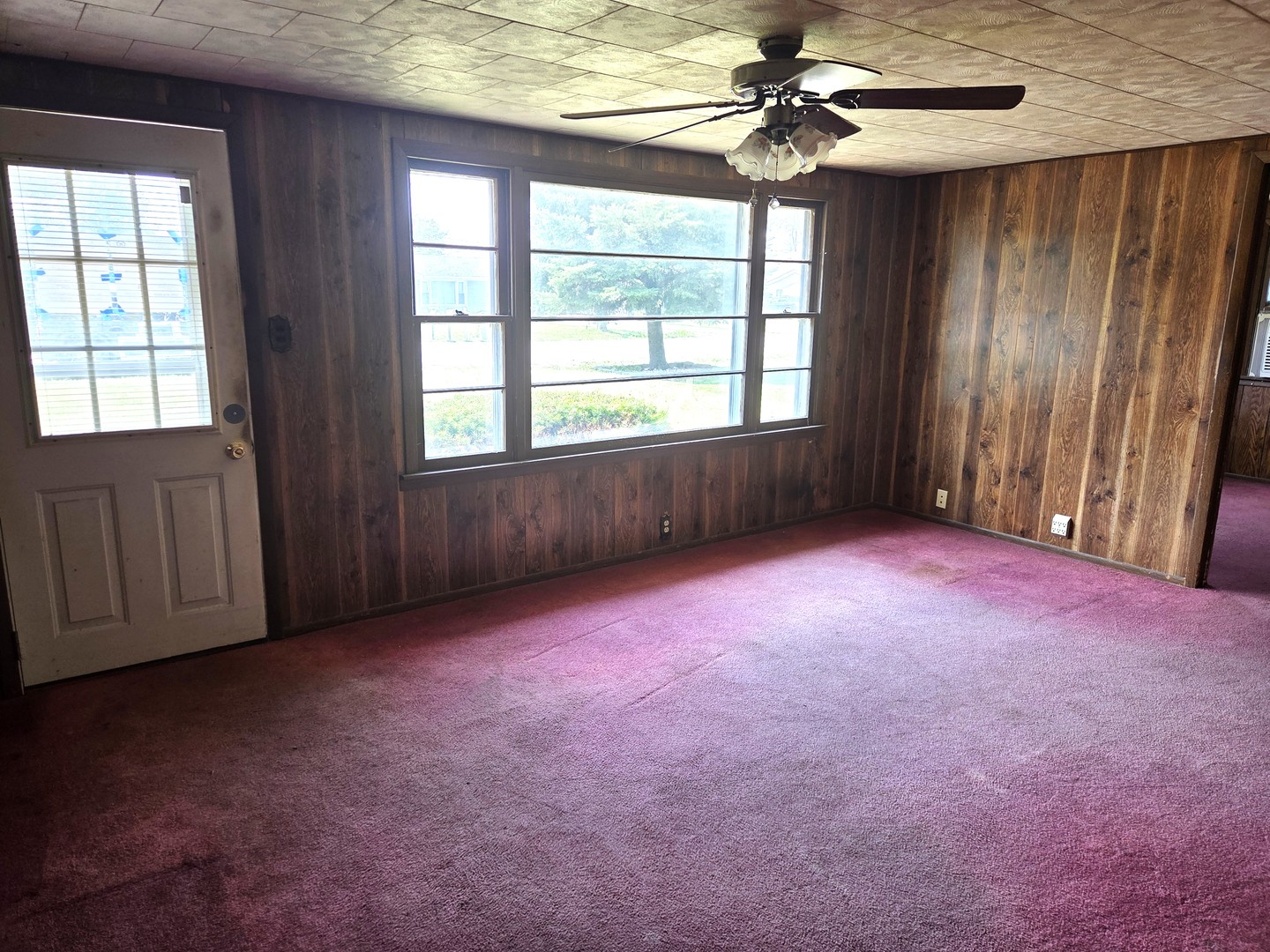 16714 W 147th Place