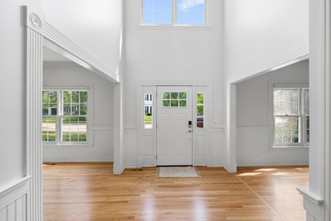 Tiny photo for 662 Waterbury Avenue, Gurnee, IL 60031 (MLS # 12507195)