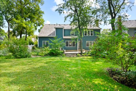 Tiny photo for 662 Waterbury Avenue, Gurnee, IL 60031 (MLS # 12507195)