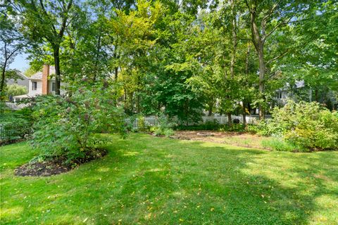 Tiny photo for 662 Waterbury Avenue, Gurnee, IL 60031 (MLS # 12507195)