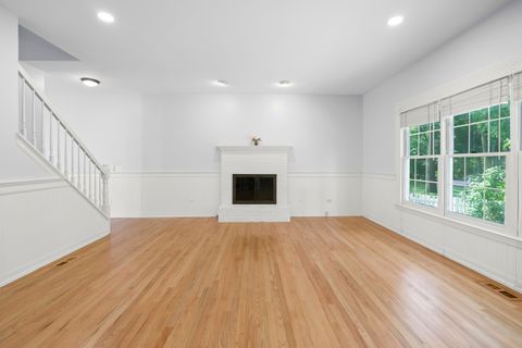 Tiny photo for 662 Waterbury Avenue, Gurnee, IL 60031 (MLS # 12507195)