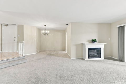 Tiny photo for 1082 Creekside Court #2B, Wheeling, IL 60090 (MLS # 12729358)
