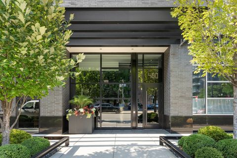400 W HURON Street 801 Chicago IL 60654