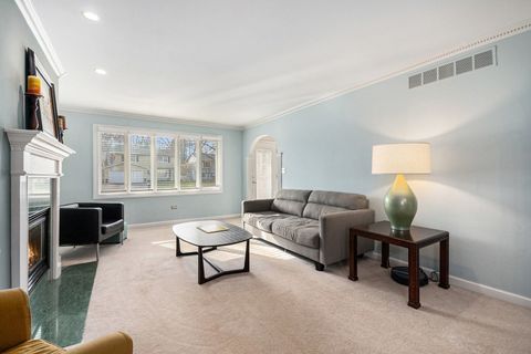 Tiny photo for 97 N Kenilworth Avenue, Glen Ellyn, IL 60137 (MLS # 12588720)