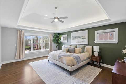 Tiny photo for 650 N West Avenue, Elmhurst, IL 60126 (MLS # 12619866)