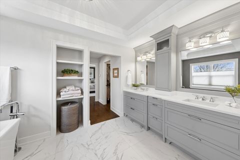 Tiny photo for 650 N West Avenue, Elmhurst, IL 60126 (MLS # 12619866)