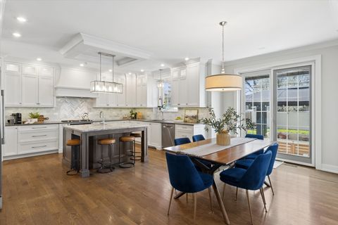 Tiny photo for 650 N West Avenue, Elmhurst, IL 60126 (MLS # 12619866)