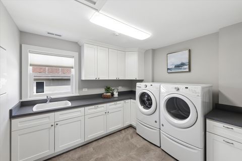 Tiny photo for 650 N West Avenue, Elmhurst, IL 60126 (MLS # 12619866)