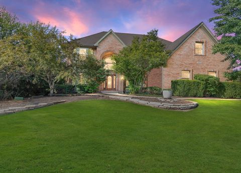 Photo of 37W004 Ridgewood Drive, St. Charles, IL 60175 (MLS # 12464341)