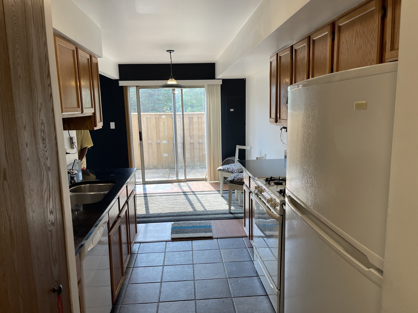 3S043 Timber Drive 043