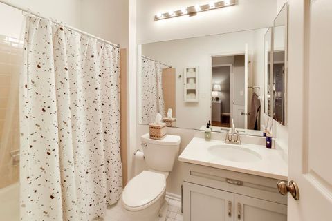 Tiny photo for 181 W Fabish Drive, Buffalo Grove, IL 60089 (MLS # 12589478)