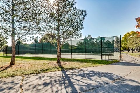 Tiny photo for 181 W Fabish Drive, Buffalo Grove, IL 60089 (MLS # 12589478)