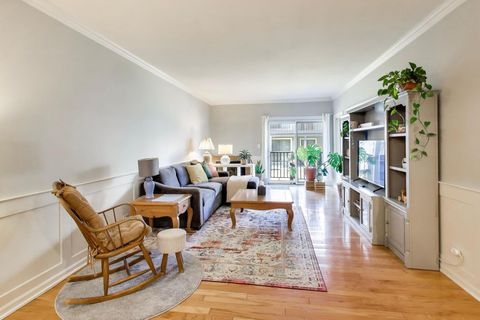 Tiny photo for 181 W Fabish Drive, Buffalo Grove, IL 60089 (MLS # 12589478)