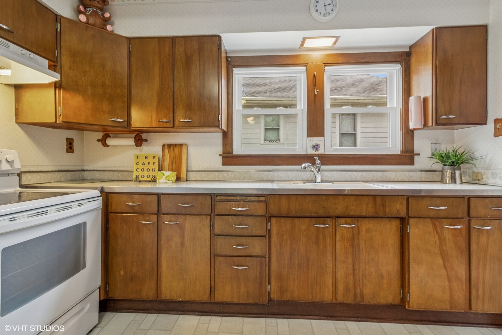 638 N 10th Street
