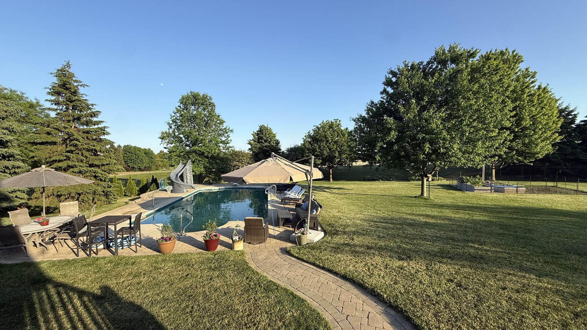 2211 Golden Rod Lane
