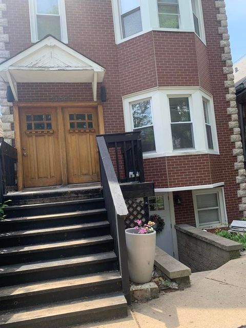 2863 W Belden Avenue Chicago IL 60647