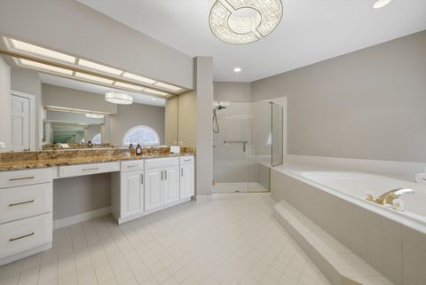 Tiny photo for 10 Lakeside Lane, North Barrington, IL 60010 (MLS # 12531075)