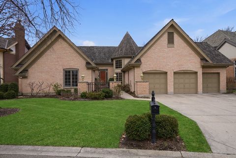 Photo of 10 Lakeside Lane, North Barrington, IL 60010 (MLS # 12531075)