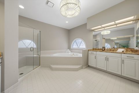 Tiny photo for 10 Lakeside Lane, North Barrington, IL 60010 (MLS # 12531075)