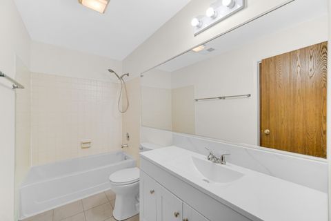 Tiny photo for 200 Columbia Court #5, Schaumburg, IL 60193 (MLS # 12425518)