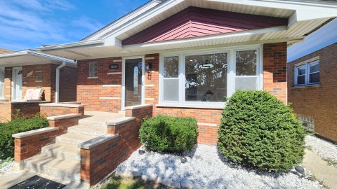 Photo of 7034 W 63rd Place, Chicago, IL 60638 (MLS # 12769281)