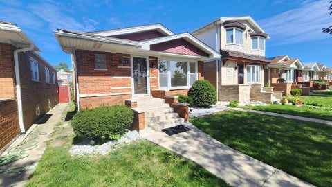 Tiny photo for 7034 W 63rd Place, Chicago, IL 60638 (MLS # 12769281)