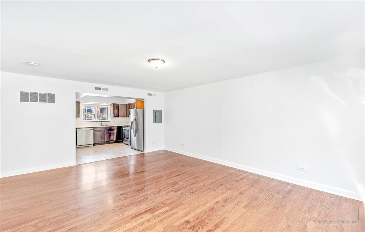 1610 W Jarvis Avenue DD