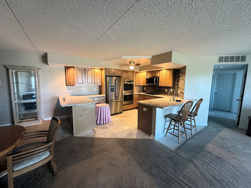 1133 N 7th Street 806