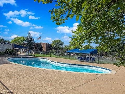 Tiny photo for 1430 Sandstone Drive #316, Wheeling, IL 60090 (MLS # 12765122)