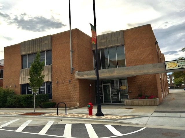 Photo 1 of 2 — 770 Lee Street 202, Des Plaines, IL 60016