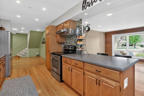Tiny photo for 700 E Turner Avenue, Roselle, IL 60172 (MLS # 12685605)