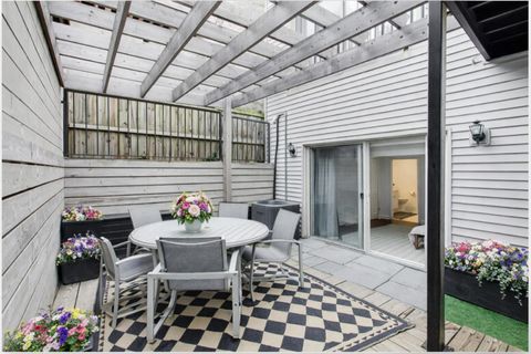Tiny photo for 2851 N Damen Avenue #1, Chicago, IL 60618 (MLS # 12609725)