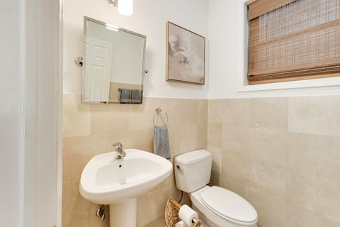 Tiny photo for 2851 N Damen Avenue #1, Chicago, IL 60618 (MLS # 12609725)