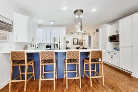 Tiny photo for 2851 N Damen Avenue #1, Chicago, IL 60618 (MLS # 12609725)