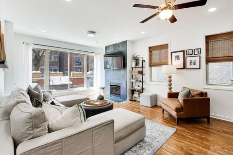 Tiny photo for 2851 N Damen Avenue #1, Chicago, IL 60618 (MLS # 12609725)
