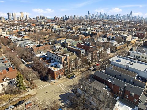 Tiny photo for 2851 N Southport Avenue #E, Chicago, IL 60657 (MLS # 12594443)