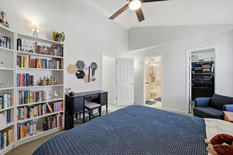 Tiny photo for 2851 N Southport Avenue #E, Chicago, IL 60657 (MLS # 12594443)