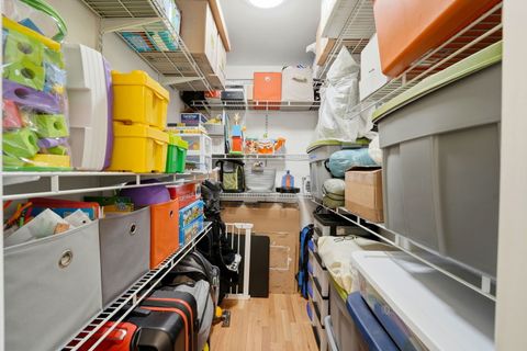 Tiny photo for 2851 N Southport Avenue #E, Chicago, IL 60657 (MLS # 12594443)