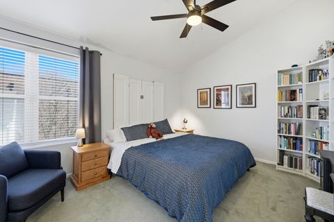 Tiny photo for 2851 N Southport Avenue #E, Chicago, IL 60657 (MLS # 12594443)